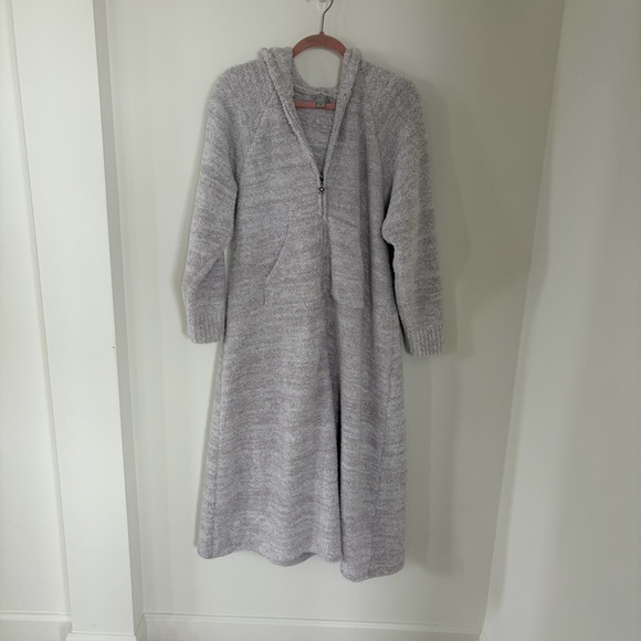 Barefoot Dreams Soft Gray Zip-Up Robe - Picture 3 of 6